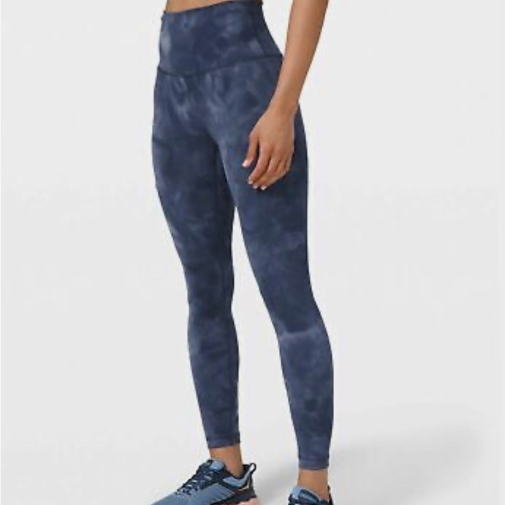 Lululemon Naval Blue Diamond Dye Wunder Train High-Rise Tight Leggings size 2